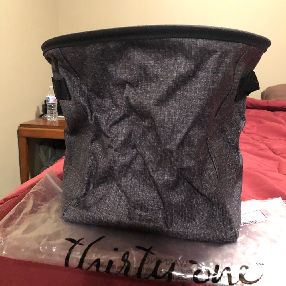 Mini storage bin